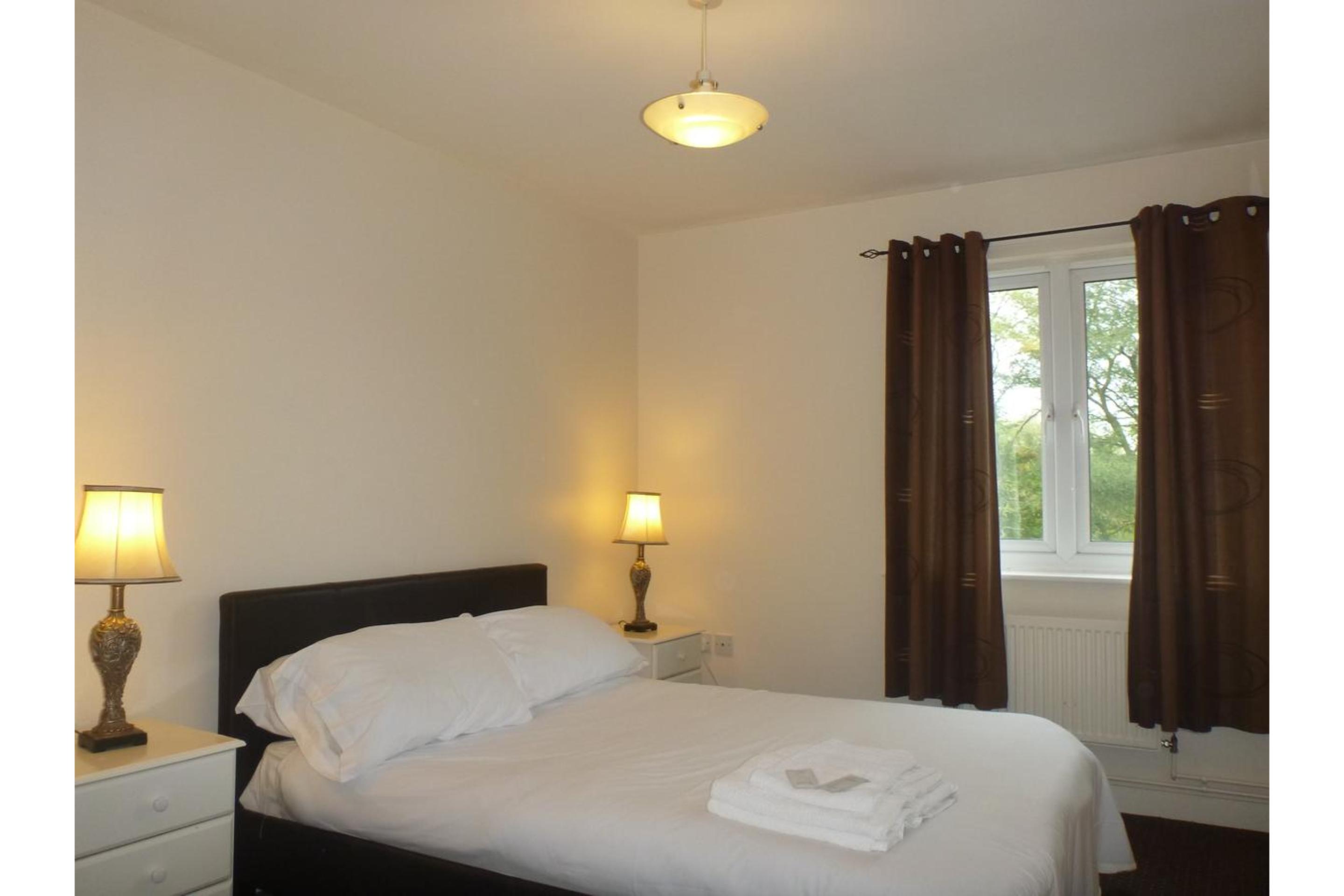 Oyo Arinza Apartments, Liverpool Bagian luar foto