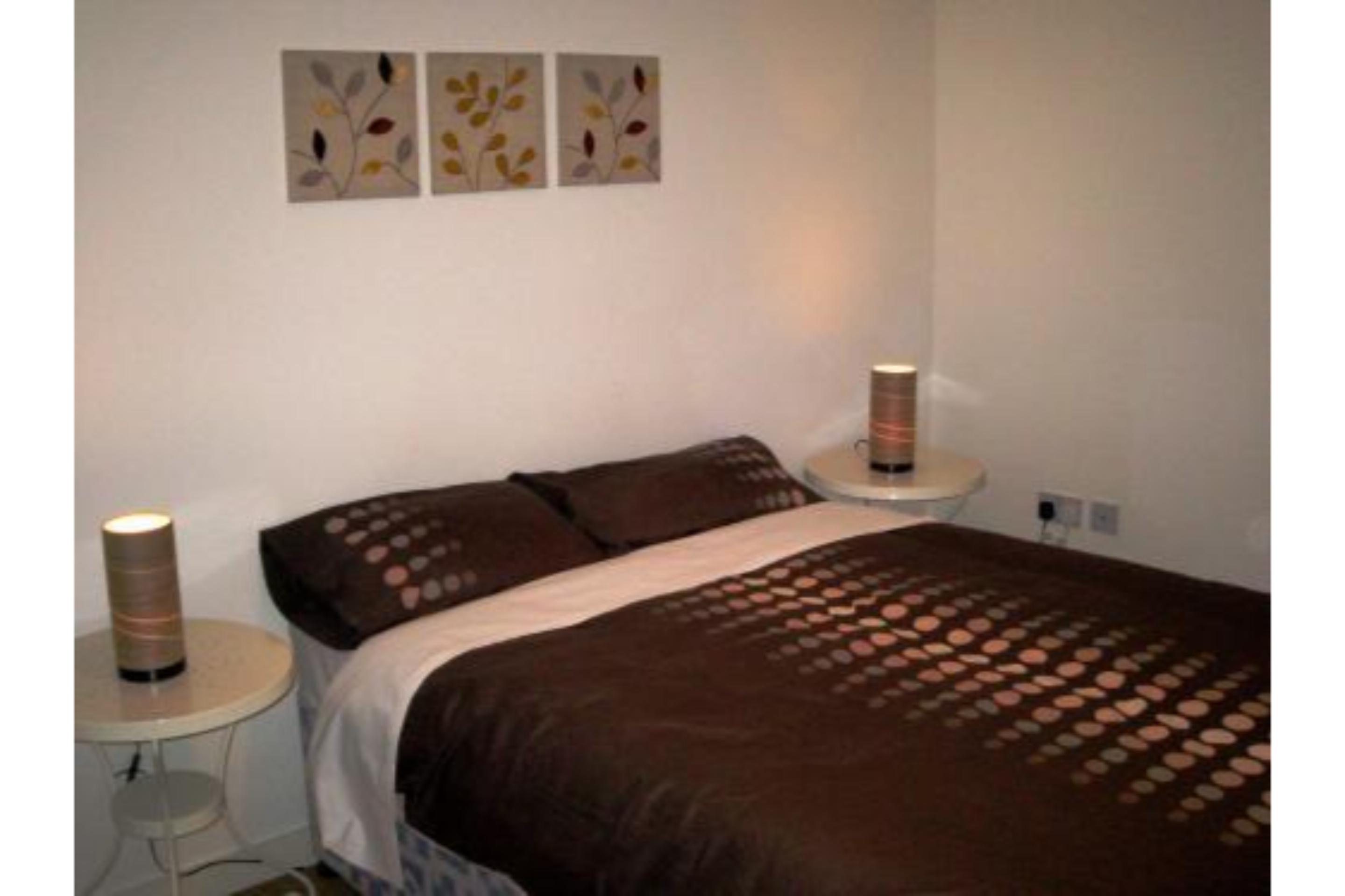 Oyo Arinza Apartments, Liverpool Bagian luar foto